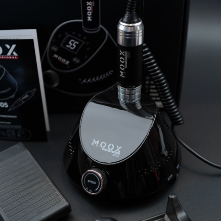 Фрезер Мокс X805 (Black) на 55 000 об/хв. та 80W. для манікюру та педикюру Фрезер Мокс X805 (Black) на 55 000 об/хв. та 80W. для манікюру та педикюру
