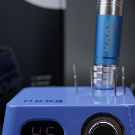 Фрезер Мокс X503 (Sky blue) на 45 000 об/хв. та 70W. для манікюру та педикюру Фрезер Мокс X503 (Sky blue) на 45 000 об/хв. та 70W. для манікюру та педикюру