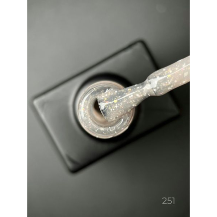 Базове покриття Diamond Base 251 Designer (9 мл.) - с легким світловідбивним ефектом