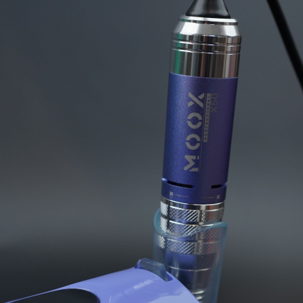 Фрезер Мокс X300 (Purple) на 50 000 об/хв. та 70W. для манікюру та педикюру Фрезер Мокс X300 (Purple) на 50 000 об/хв. та 70W. для манікюру та педикюру
