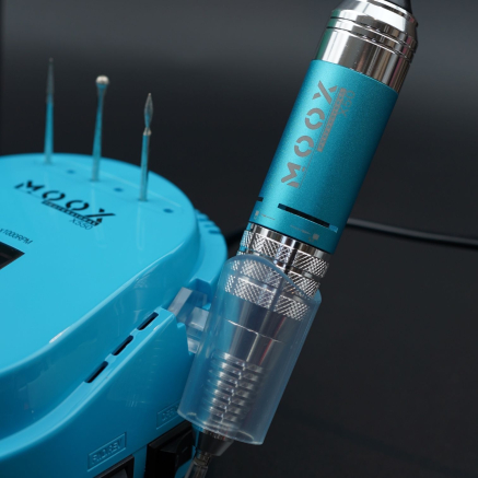 Фрезер Мокс X550 (Light Blue) на 50 000 об./мин. и 70W. для маникюра и педикюра Фрезер Мокс X550 (Light Blue) на 50 000 об./мин. и 70W. для маникюра и педикюра