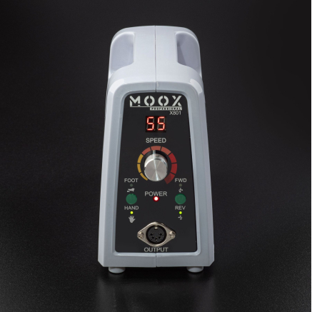 Фрезер Мокс X801 (Срібло) на 55 000 об/хв. та 80W. для манікюру та педикюру Фрезер Мокс X801 (Срібло) на 55 000 об/хв. та 80W. для манікюру та педикюру