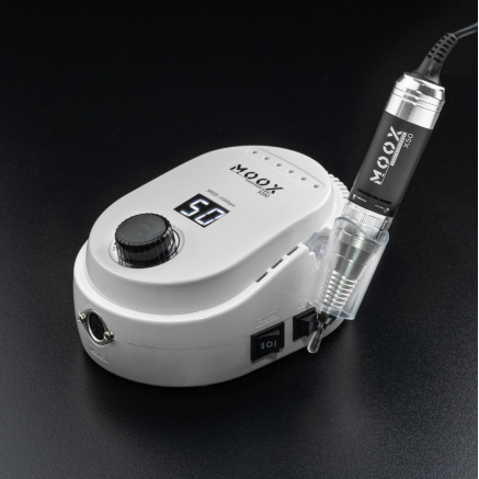 Фрезер Мокс X550 (White) на 50 000 об./мин. и 70W. для маникюра и педикюра Фрезер Мокс X550 (White) на 50 000 об./мин. и 70W. для маникюра и педикюра