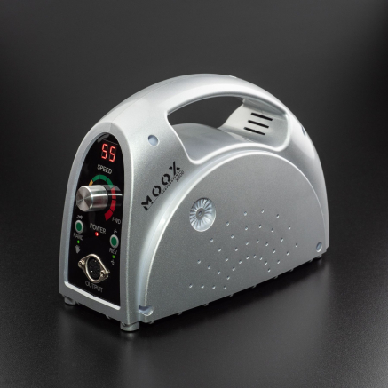 Фрезер Мокс X806 (Серебро) на 55 000 об./мин. и 80W. для маникюра и педикюра Фрезер Мокс X806 (Серебро) на 55 000 об./мин. и 80W. для маникюра и педикюра