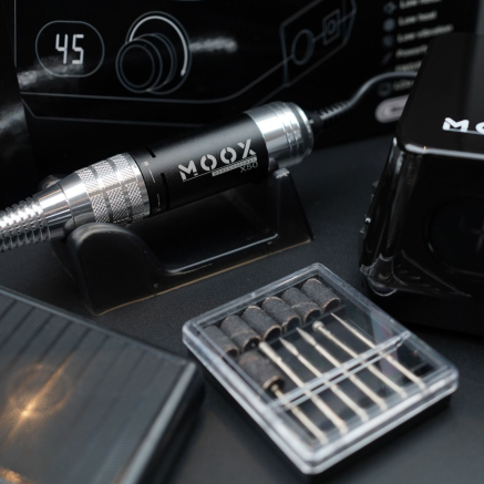 Фрезер Мокс X503 (Black) на 45 000 об/хв. та 70W. для манікюру та педикюру Фрезер Мокс X503 (Black) на 45 000 об/хв. та 70W. для манікюру та педикюру