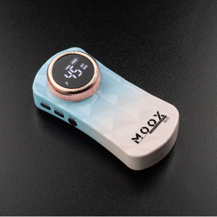 Фрезер Мокс IX11 (Gradient Blue) на акуммуляторі 45 000 об/хв. та 35 W. для манікюру та педикюру Фрезер Мокс IX11 (Gradient Blue) на акуммуляторі 45 000 об/хв. та 35 W. для манікюру та педикюру