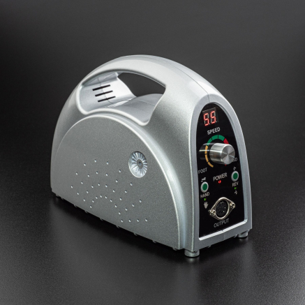 Фрезер Мокс X806 (Серебро) на 55 000 об./мин. и 80W. для маникюра и педикюра Фрезер Мокс X806 (Серебро) на 55 000 об./мин. и 80W. для маникюра и педикюра