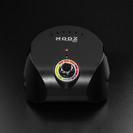 Фрезер Мокс X905 (Чорний) на 45 000 об/хв. та 70W. для манікюру та педикюру Фрезер Мокс X905 (Чорний) на 45 000 об/хв. та 70W. для манікюру та педикюру