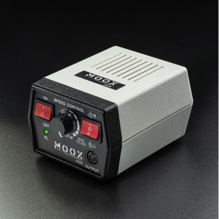 Фрезер Мокс X900 на 55 000 об/хв. та 80W. для манікюру та педикюру Фрезер Мокс X900 на 55 000 об/хв. та 80W. для манікюру та педикюру