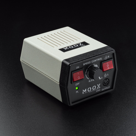 Фрезер Мокс X900 на 55 000 об/хв. та 80W. для манікюру та педикюру Фрезер Мокс X900 на 55 000 об/хв. та 80W. для манікюру та педикюру