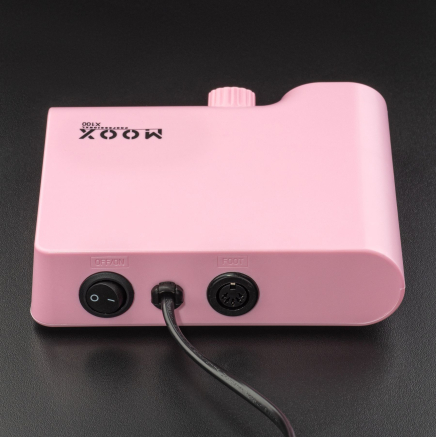 Фрезер Мокс X100 (Рожевий) на 45 000 об/хв. та 70W. для манікюру та педикюру Фрезер Мокс X100 (Рожевий) на 45 000 об/хв. та 70W. для манікюру та педикюру