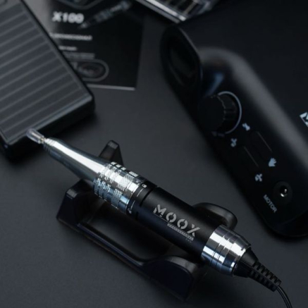 Фрезер Мокс X100 (Black) на 45 000 об/хв. та 70W. для манікюру та педикюру
