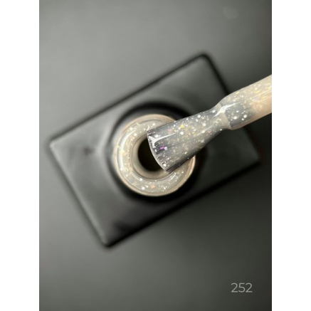 Базове покриття Diamond Base 252 Designer (9 мл.) - с легким світловідбивним ефектом