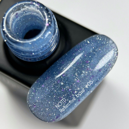 NAILSOFTHENIGHT Reflective base 05 камуфлююча світловідбиваюча база з голографічними блискітками (насичено-блакитна), 10 мл