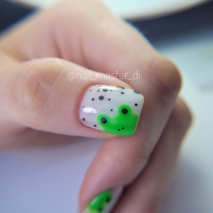 NAILSOFTHEDAY Lets special Green особливий зелений гель лак, що перекривається в один шар, 10 мл