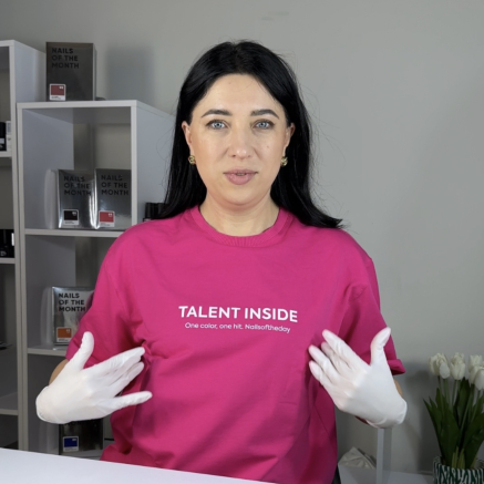NAILSOFTHEDAY футболка TALENT INSIDE яскраво-рожева брендована класичний логотип
