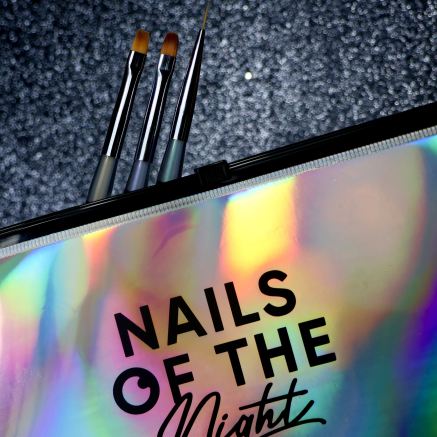 Набор кистей Nail Art Brush от Nailsofthenight – лайнер 10 мм, квадрат и овал с удобной прозрачной ручкой с переливающим эффектом.