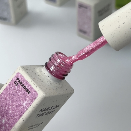 NAILSOFTHEDAY Gel polish Paradise 03 — яскраво-рожевий гель–лак для нігтів, що перекриває в один шар, 10 мл