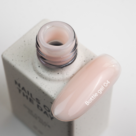 NAILSOFTHEDAY Bottle gel 04 – молочно-бежевий надміцний гель, 10 мл