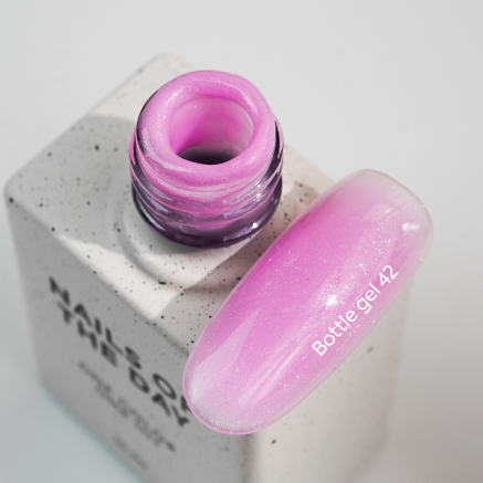 NAILSOFTHEDAY Bottle gel 42 – рожевий з шиммером надміцний гель для укріплення нігтів, 10 мл