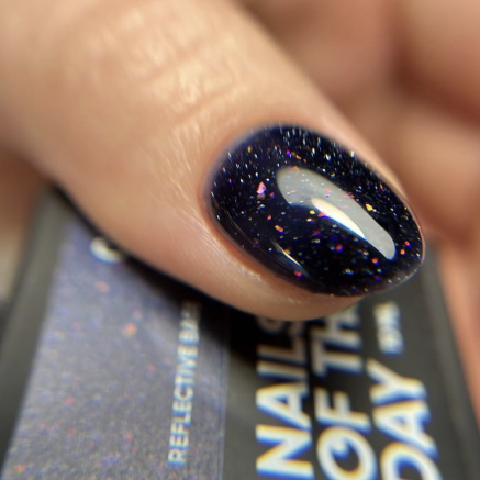 NAILSOFTHENIGHT Reflective base 03 камуфлююча світловідбиваюча база з шимером (фіолетові та рожеві блискітки), 10 мл
