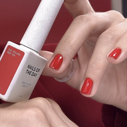 NAILSOFTHEDAY Gel polish Red — особливий червоний гель-лак, що перекривається в один шар, 10 мл