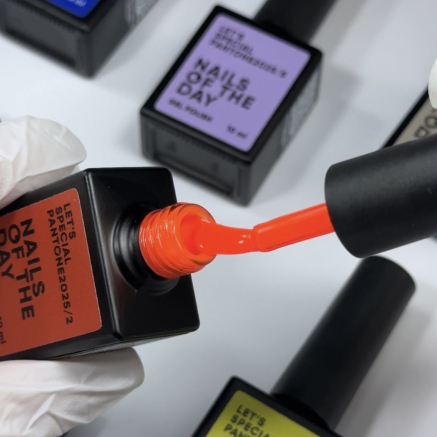 NAILSOFTHEDAY Let’s special Pantone2025/2 — яскравий неоновий помаранчевий гель–лак для нігтів, що перекриває в один шар, 10 мл