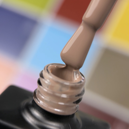 NAILSOFTHEDAY Let’s special Pantone2025/9 — холодний кавово-бежевий гель–лак для нігтів, що перекриває в один шар, 10 мл