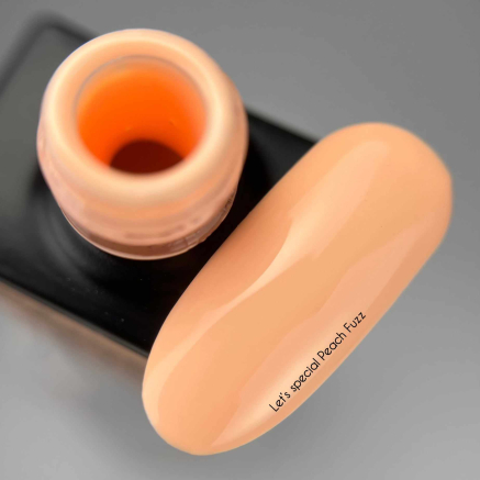 NAILSOFTHEDAY Gel polish Peach Fuzz — ніжно-персиковий гель-лак для нігтів, що перекриває в один шар, 10 мл