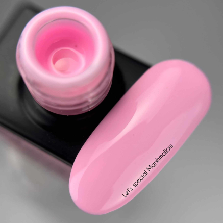 NAILSOFTHEDAY Gel polish Marshmallow — ніжно-рожевий гель-лак для нігтів, що перекриває в один шар, 10 мл