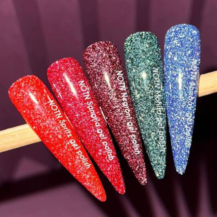 NAILSOFTHENIGHT Sangria gel polish — насичено червоний світловідбиваючий гель лак, 10 мл