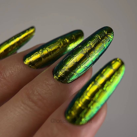 Liquid powder 01 — рідка втирка з переливом від зеленого до фіолетового для нігтів, 5 г