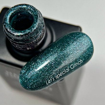 NAILSOFTHEDAY Let’s special Grinch — смарагдово-зелений із дрібним шимером гель–лак для нігтів, що перекриває в один шар, 10 мл