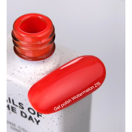 NAILSOFTHEDAY Gel polish Watermelon-215 — насичений коралово-червоний, що перекривається в один шар, 10 мл